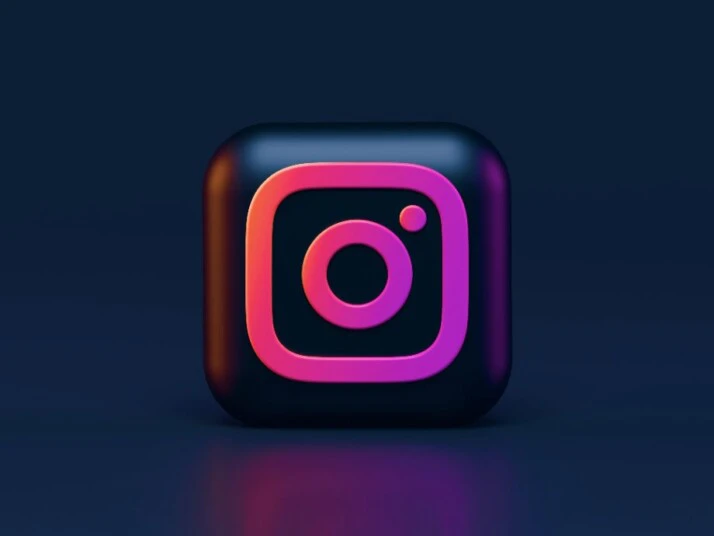 A black blocky Instagram icon that is digitally created.
