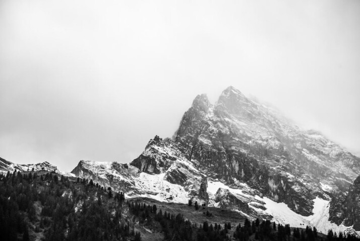 A picture of the summit of a snowy mountain.